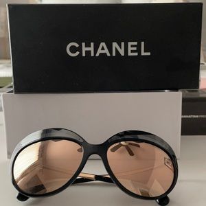 Chanel Subglasses